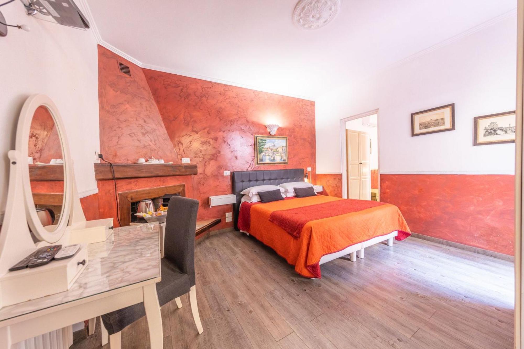 Room In Bb - Family Room In History House Rome Bagian luar foto